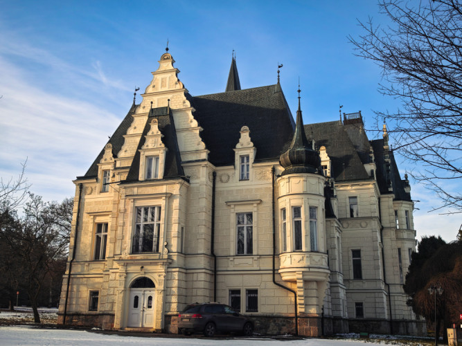 Budmerice - kaštieľ