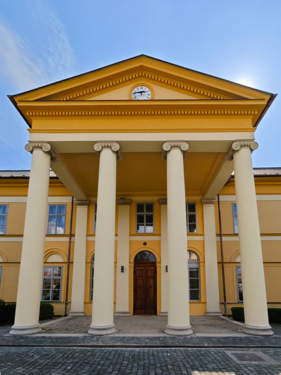 Kaštieľ v Dolnej Krupej
