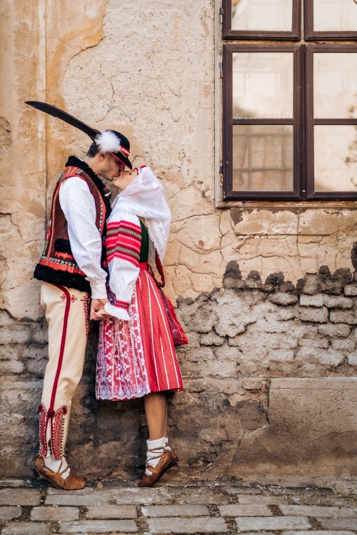 Folklórna romantika II