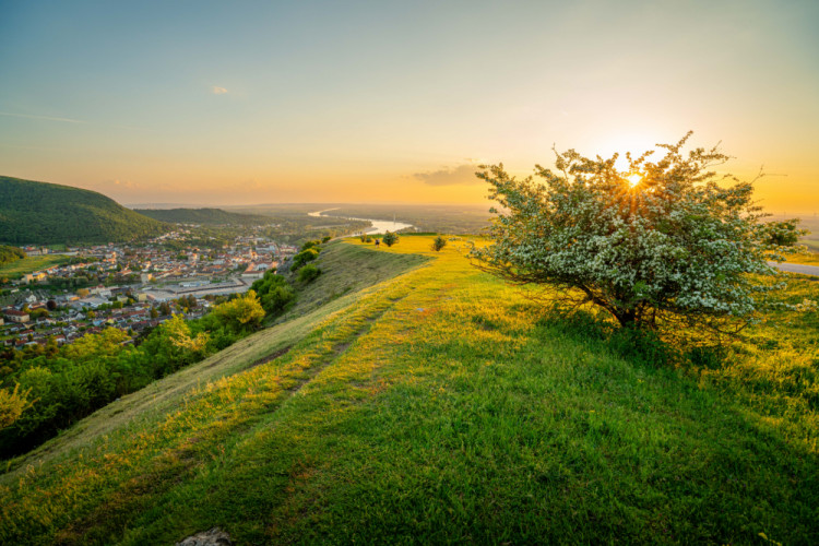 Západ slnka nad Hainburgom