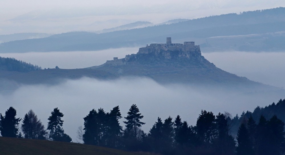 Spišský hrad a mágia živlov ...