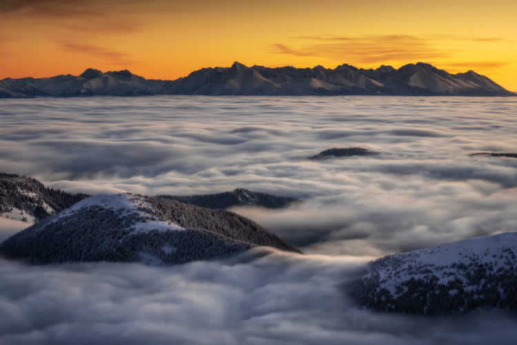 * Tatry nad oblakmi *