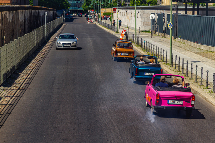 V tieni Berlínskeho múru.