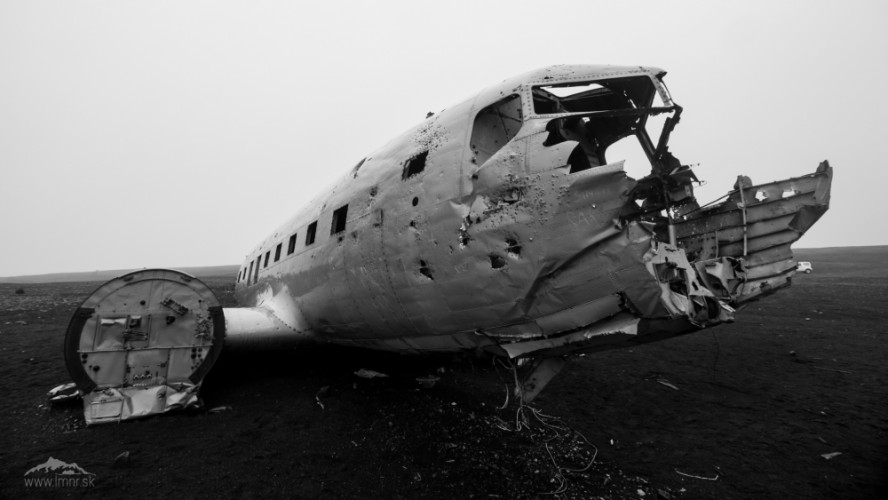 DC 3 wreck