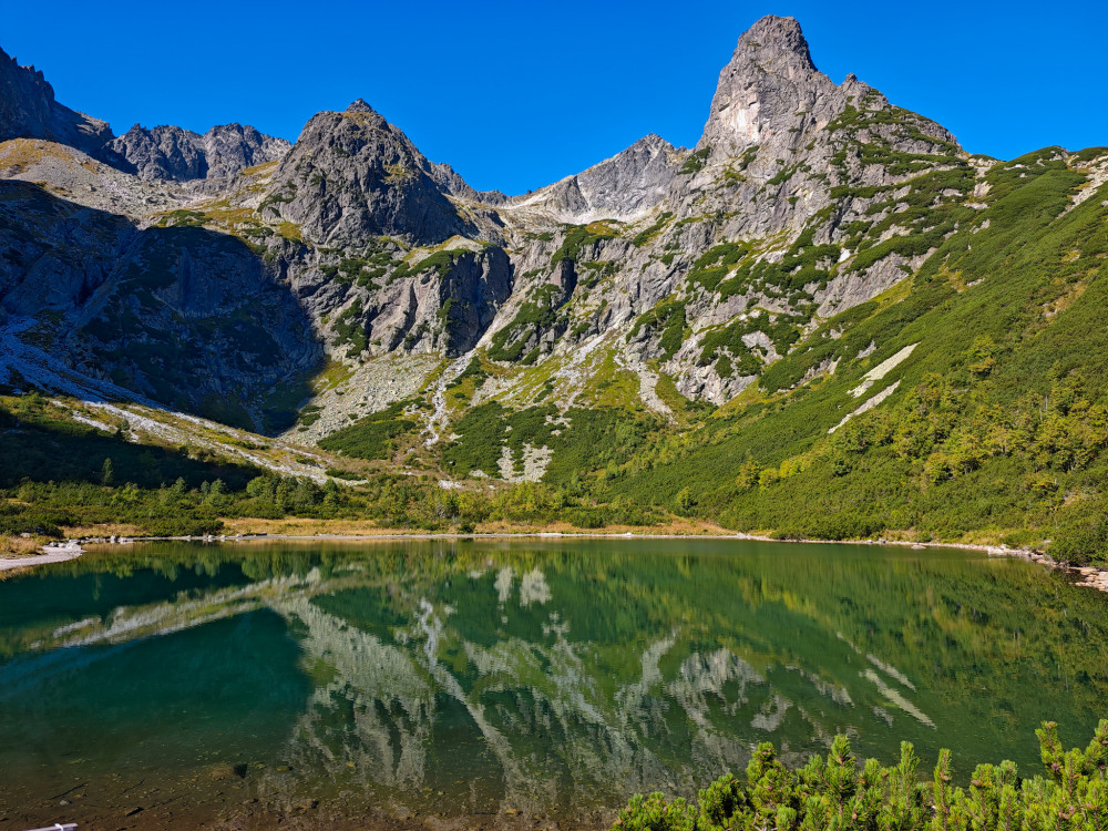 Zelené pleso a Jastrabia veža