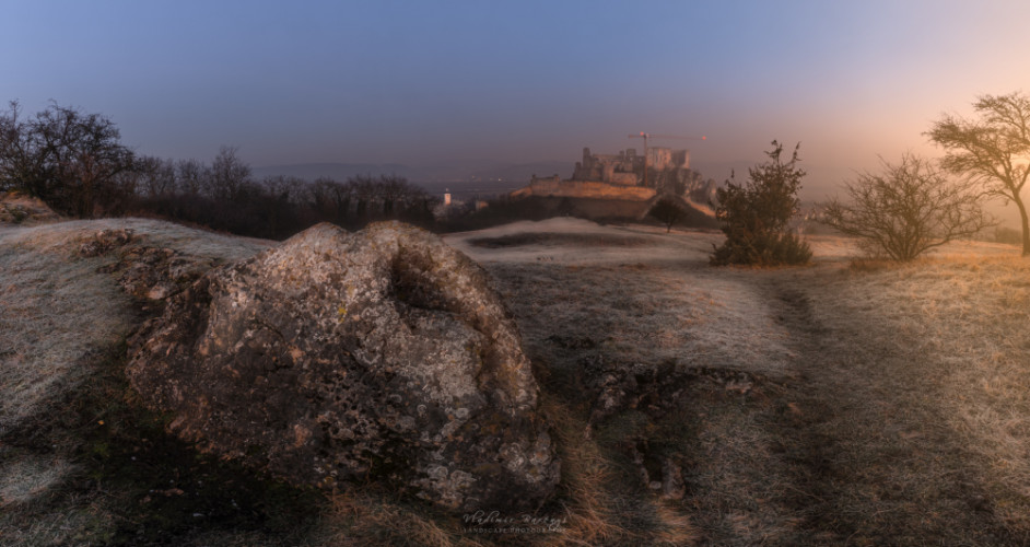 Beckov-východ slnka