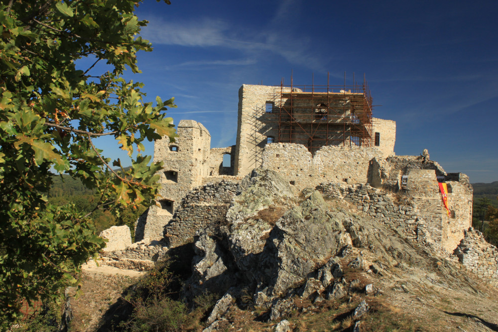 Hrad Hrušov