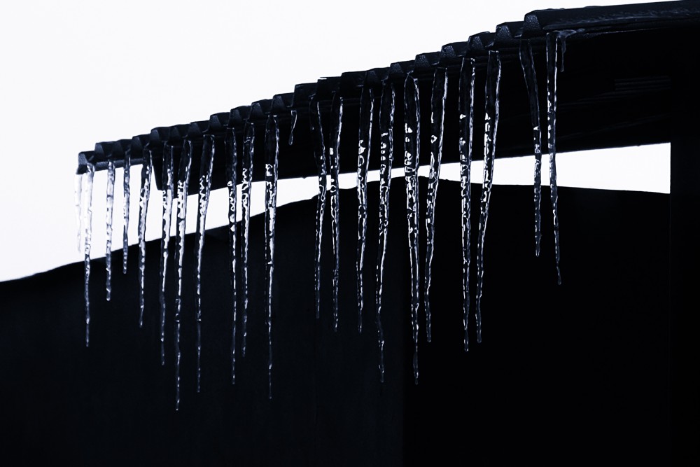 Dark icicles