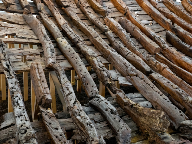 Ťahákom Archeologického múzea v Olbii sú staré stožiare, kormidlá a zvyšky telies skutočných rímskych lodí.