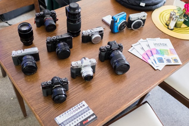 Počas FOTOstretka si účastníci mohli vyskúšať fotoaparáty a objektívy Fujifilm.