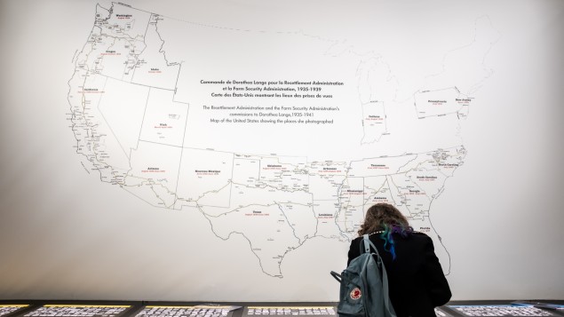 Mapa Spojených štátov s označením miest, kde Dorothe Lange dokumentovala dopady veľkej hospodárskej krízy v USA
