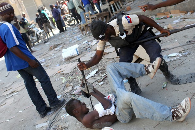 Rabovanie na Haiti - 2010.
