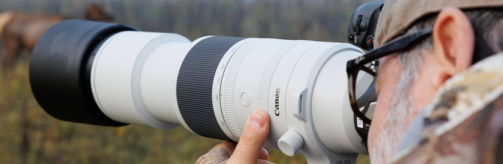 3 superteleobjektívy Canon RF