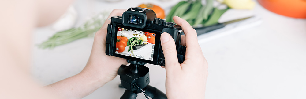 Zdieľajte svoj život s novým foto-videoaparátom LUMIX G100