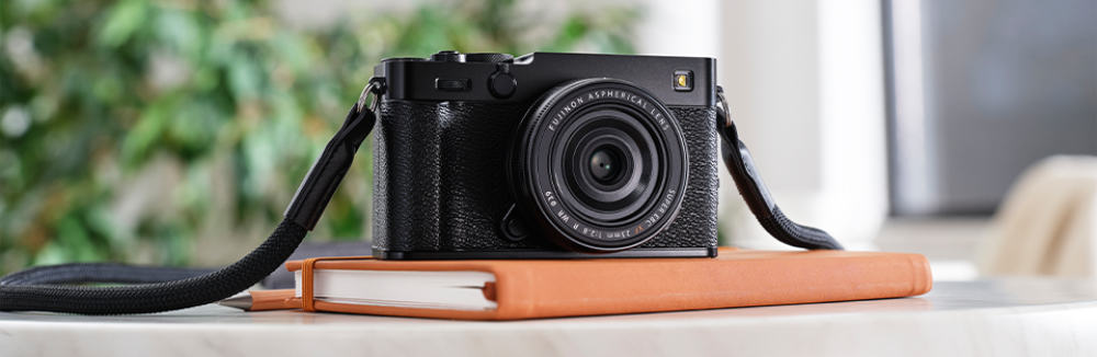 Fujifilm predstavuje bezzrkadlovku X-E5 a pancake objektív XF 23/2,8