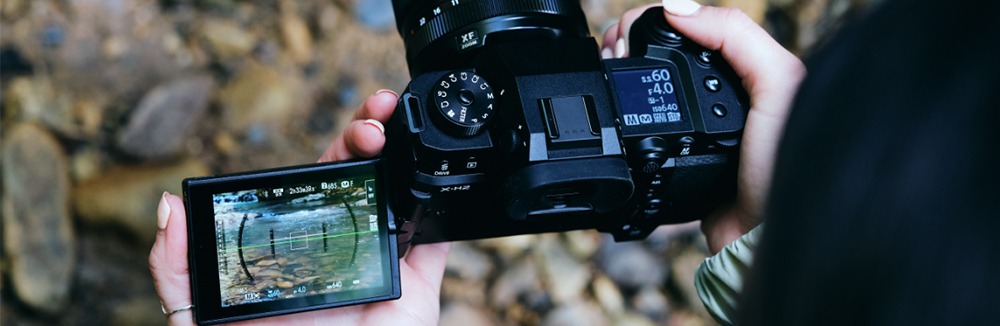 Predstavujeme vám bezzrkadlový digitálny fotoaparát Fujifilm X-H2