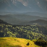 Večerný pohľad na Tatry a Lesnické sedlo v Pieninách