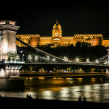 Nočná Budapešť