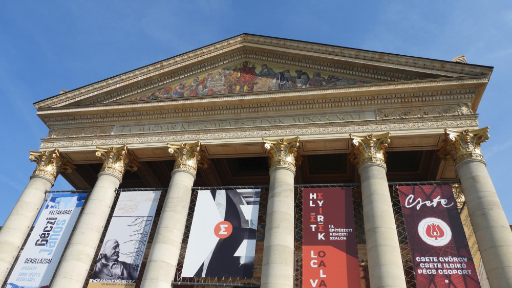 Budapest múzeum výtvarného umenia - počas osláv Svätého Štefana