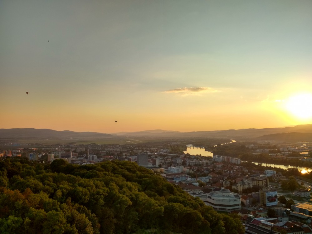 Trenčín z Trenčianskeho hradu