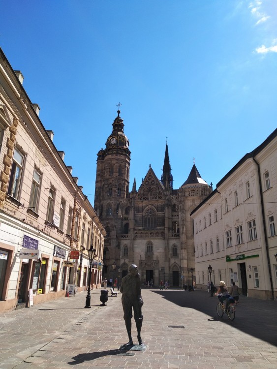 Košice, Alžbetina ulica a Dóm sv. Alžbety.