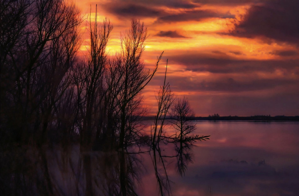 Západ nad šíravou