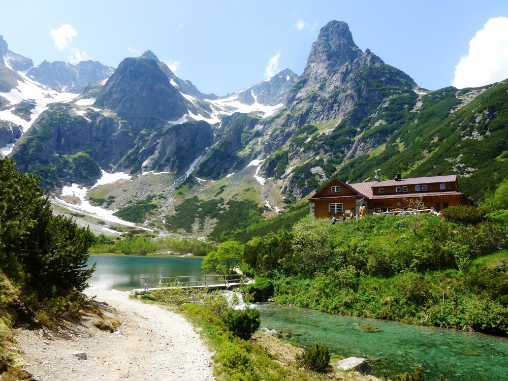 Zelené pleso s Jastrabou vežou