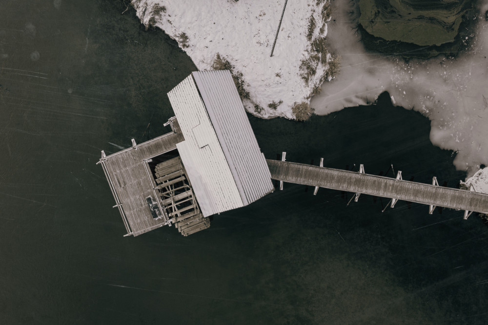 Čas postavený nad vodou