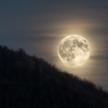 Keď vychádza supermesiac