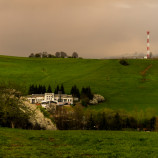 Keď dážď kropí mesto