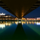 Svetlá a tiene Bratislavy