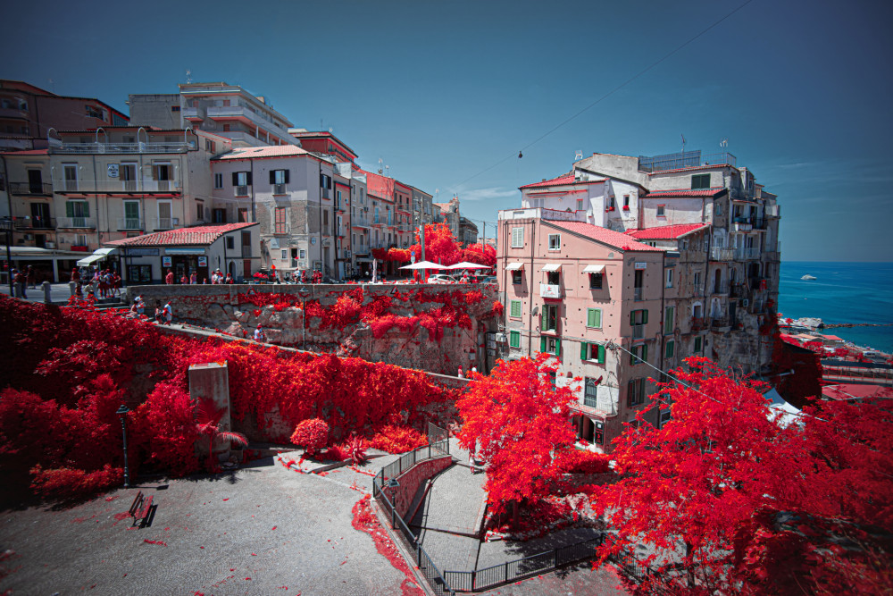 TROPEA na inračervenej fotografii