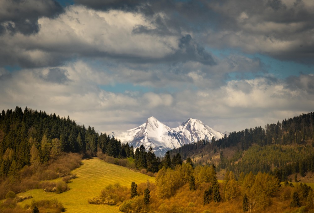 Vyšné Ružbachy - pohlad na Belianske Tatry