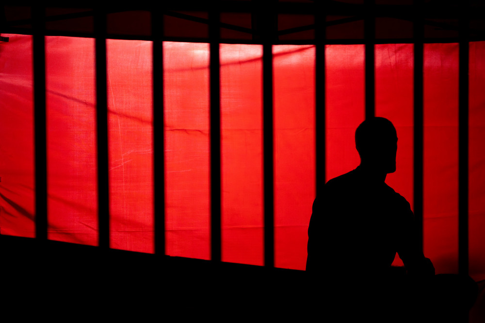 Prestávka za mrežami