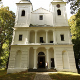 Kostol povýšenia svätého kríža na ostrove na oravskej priehrade