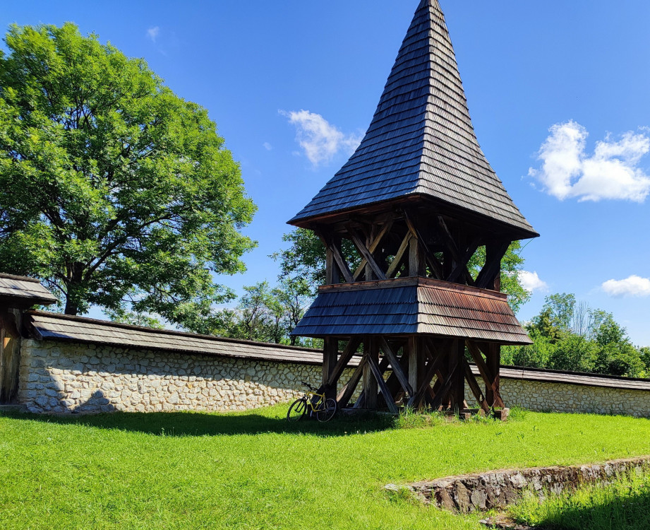 Na bicykli za vyhliadkou
