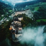 Majestátny Oravský hrad, Slovensko