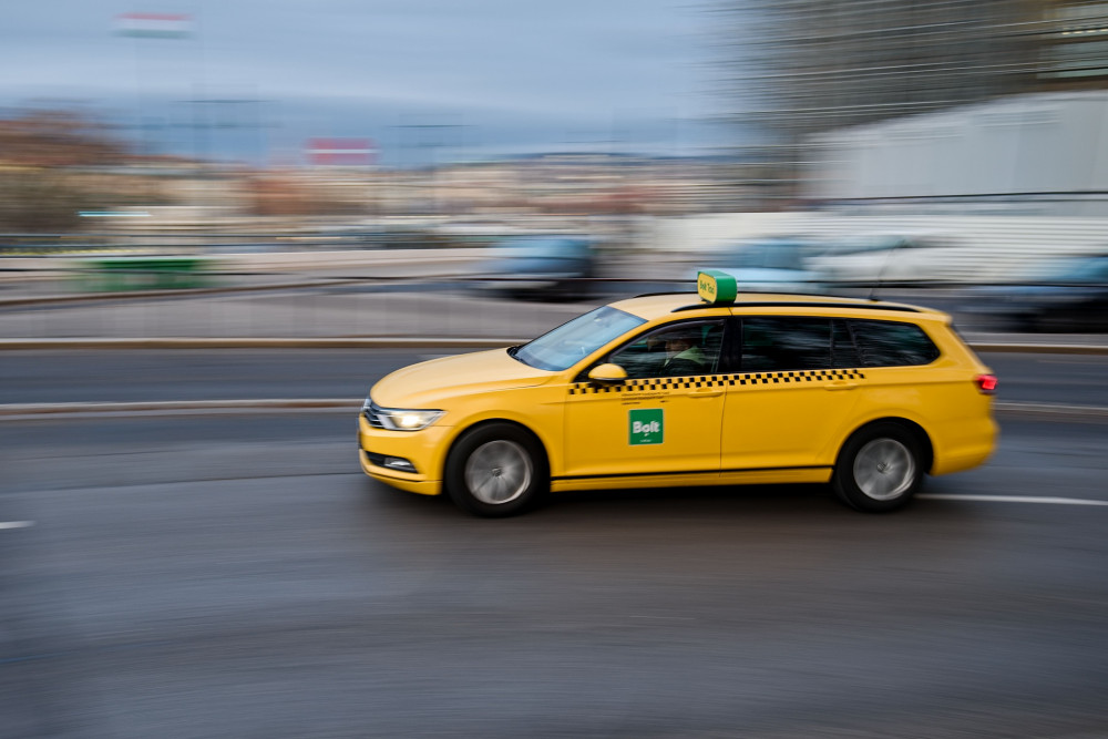 Taxi