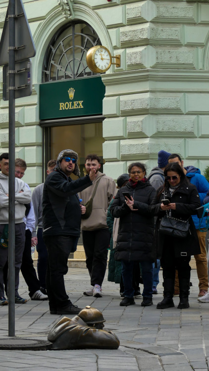 Život populárnej sochy