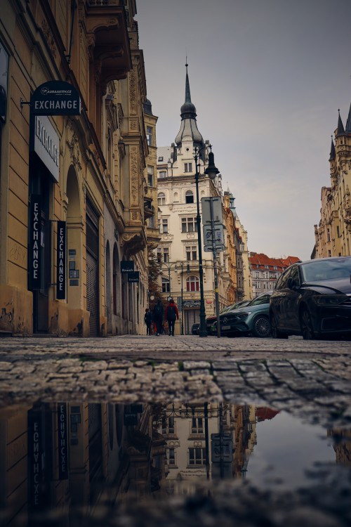 Dve tváre ulice