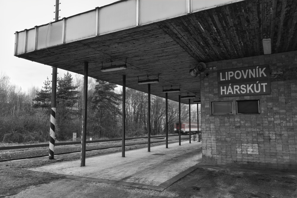 LIPOVNÍK, ŽELEZNIČNÁ STANICA BEZ ZASTAVENIA - NÁVRAT
