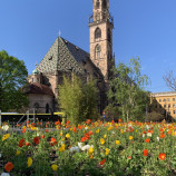 na namesti