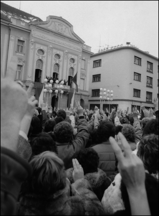 Nežná XI.1989