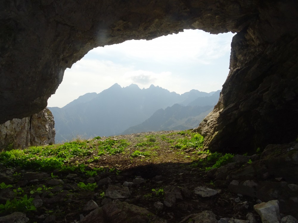 Výhľad kamzíka z kamzíčej jaskyne