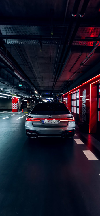 Cyberpunk BMW 7