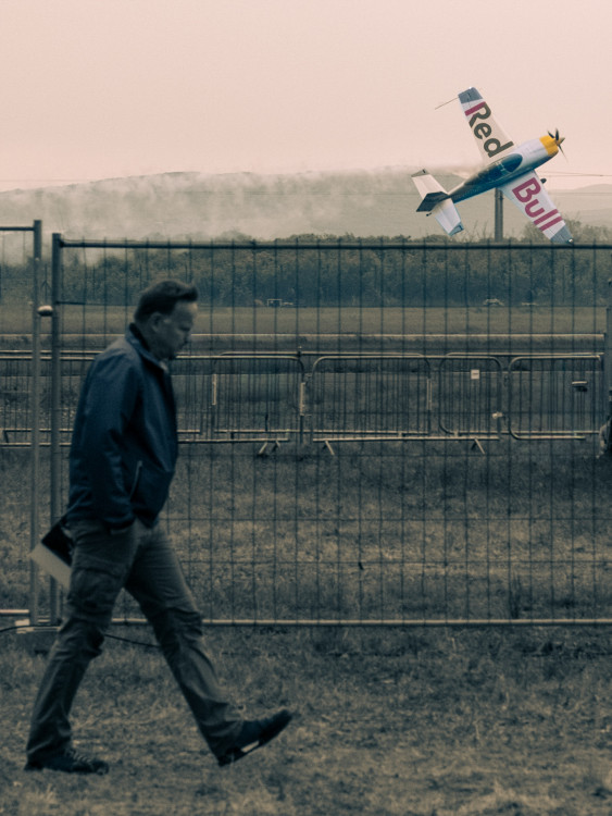 Muž, ktorý ignoroval gravitáciu
