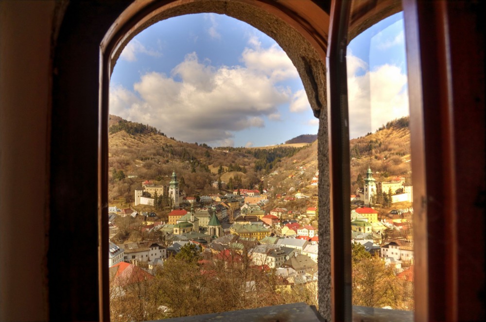 Banská Štiavnica cez okno