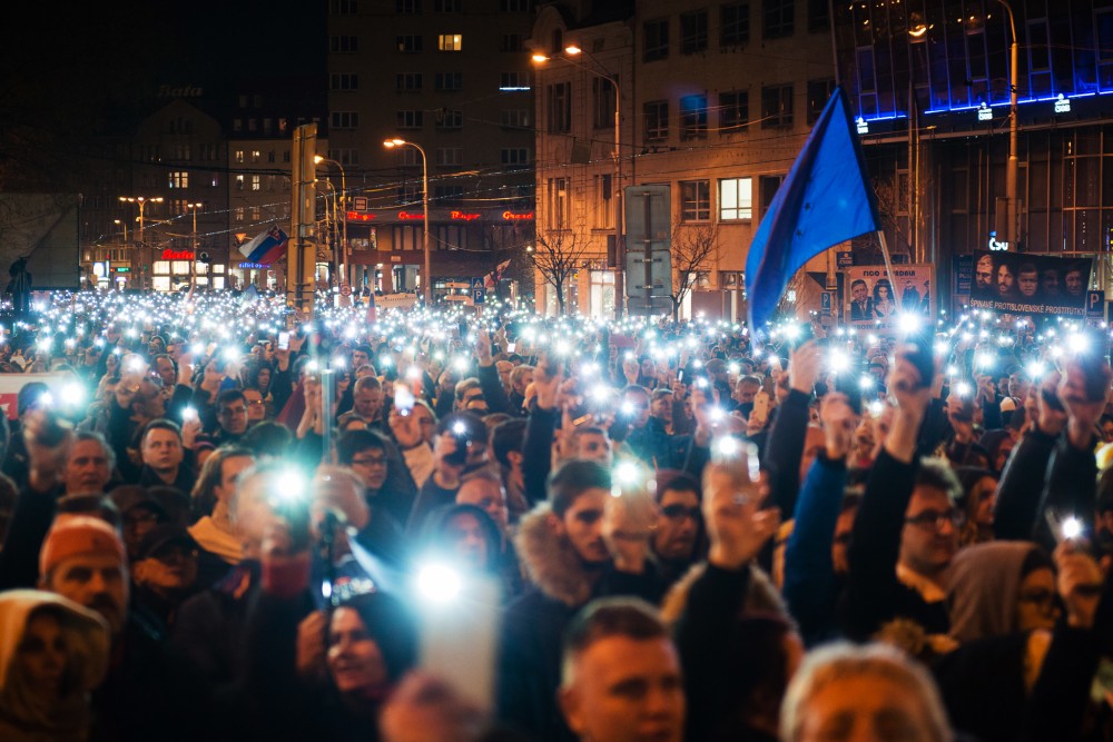 Hymna na námesti SNP