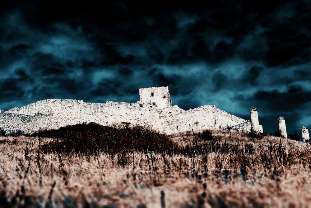 Tajomný hrad