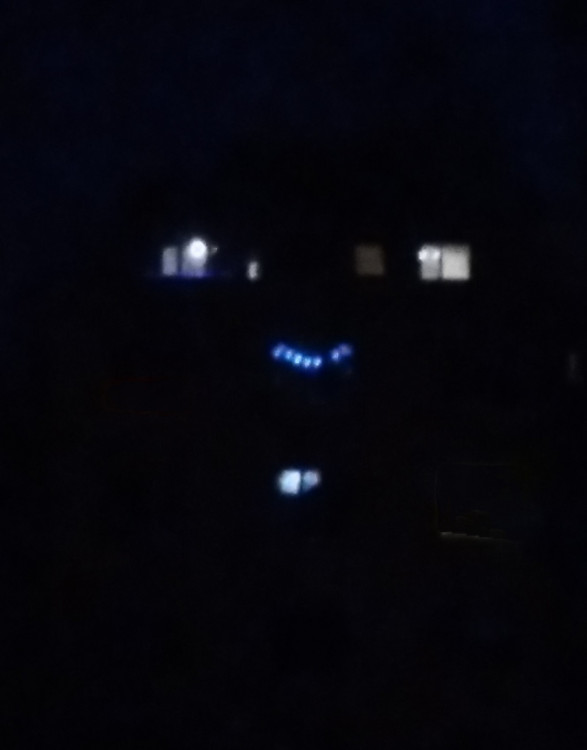 keď sa rozsvietia svetlá na paneláku ...